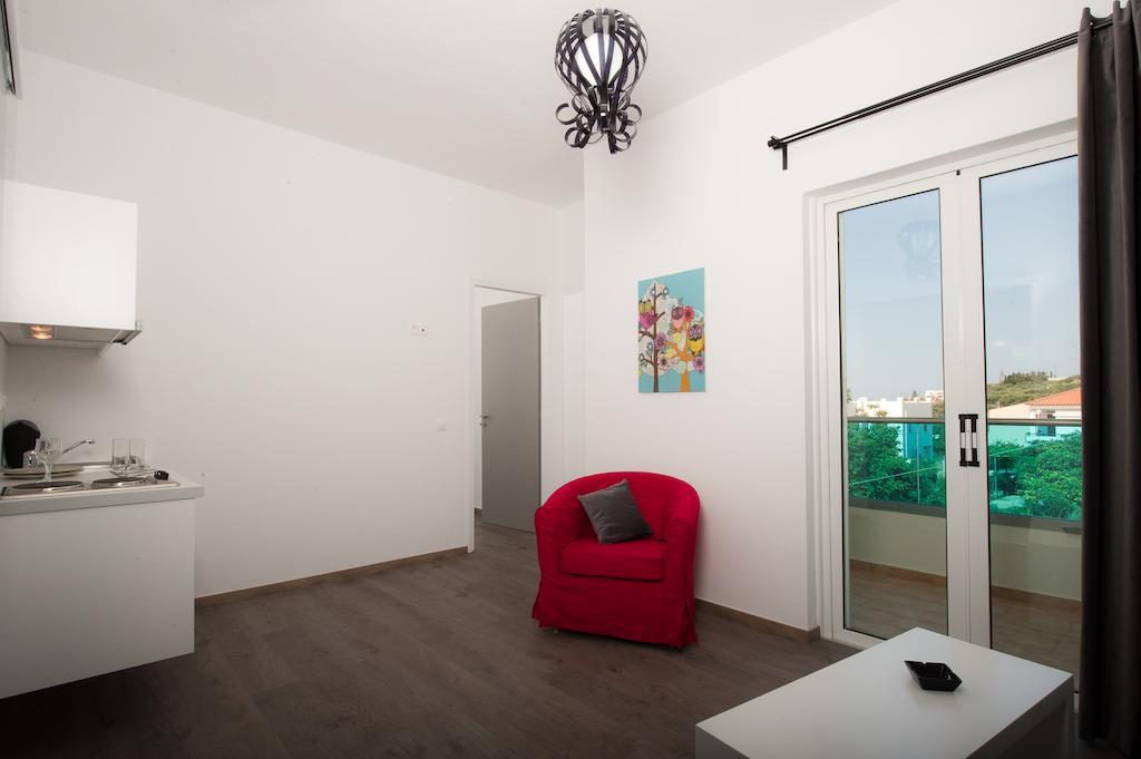 Aestas Apartments Agia Marina  Phòng bức ảnh